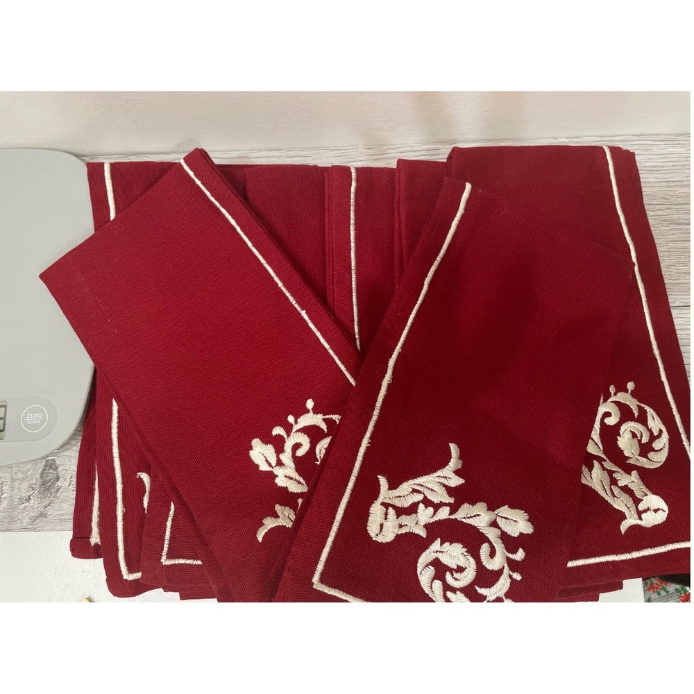 Williams Sonoma Red Cotton Dinner Napkins Set‎ of 8 Embroidered Scroll 20x20